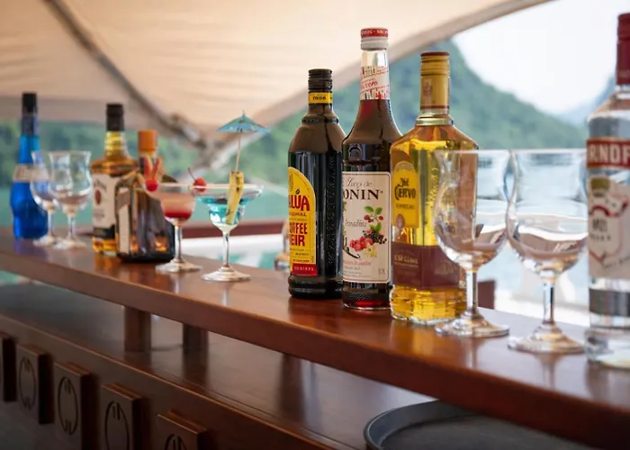  Private Sail - Bai Tu Long Ha Long
