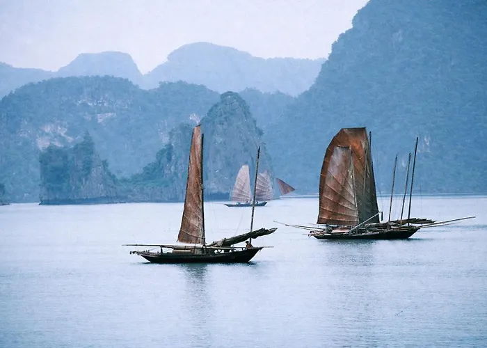 Private Sail - Bai Tu Long  *