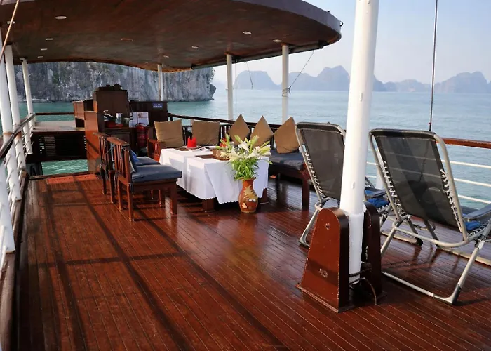  Private Sail - Bai Tu Long Ha Long